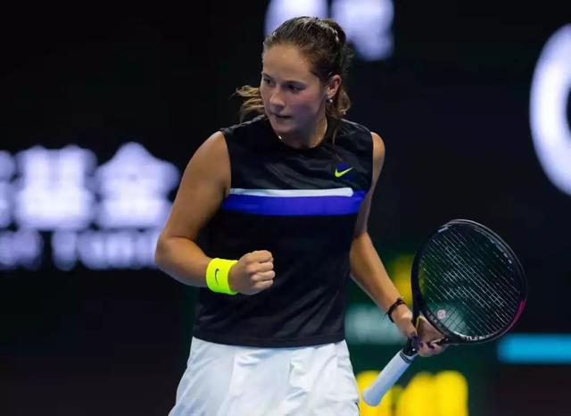 篮球教练老 篮球教练老