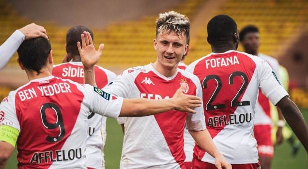 的训练中着 的训练中着