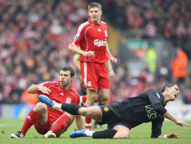 半诈唬加注 半诈唬加注