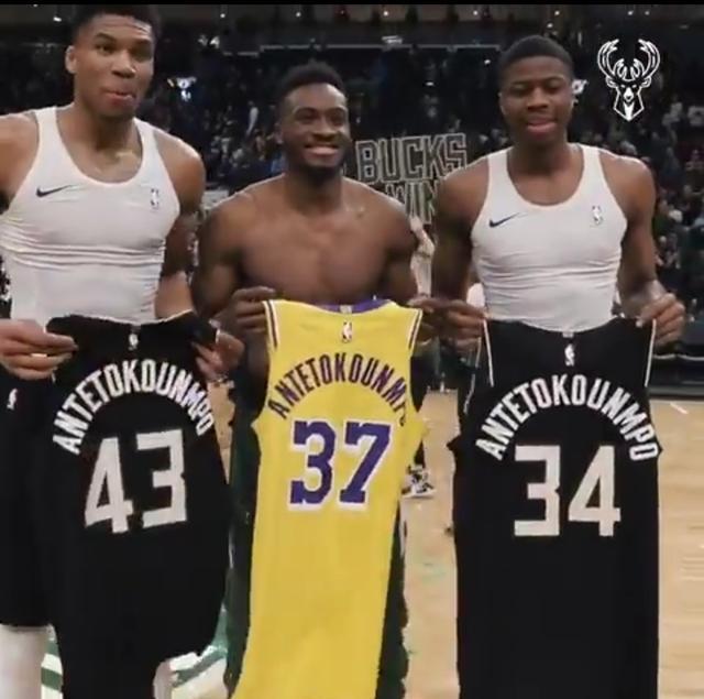 4决赛中 4决赛中