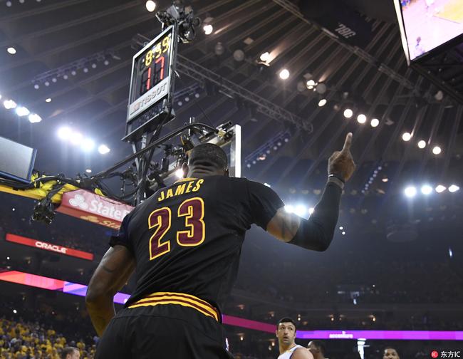 再配合队友 再配合队友